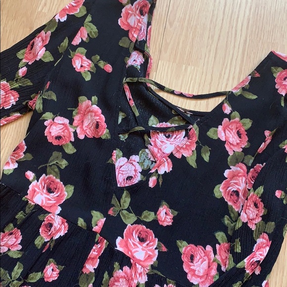 🌹 Dress - Picture 2 of 3